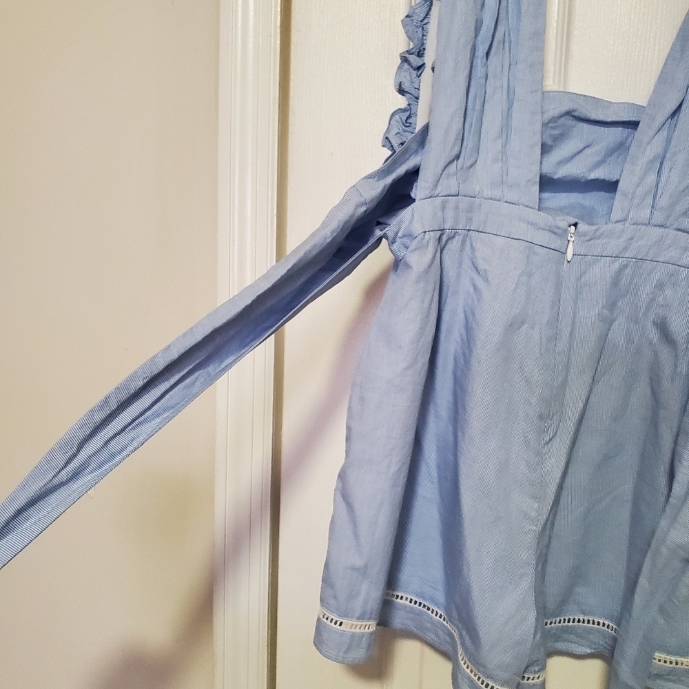 6 Shore Road Blue Chambray Ruffle Strap Romper Deep V Boho Size M - Picture 3 of 7